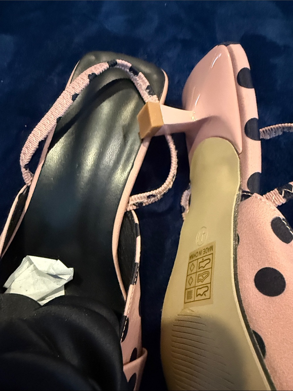 Pink Polka Dot Slingback Pointed Toe kitten heel w/ Black Floral Accent 8.5 - Picture 3 of 5
